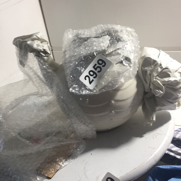 Vintage aqua detailing white Art Deco tea pot - Picture 9 of 9